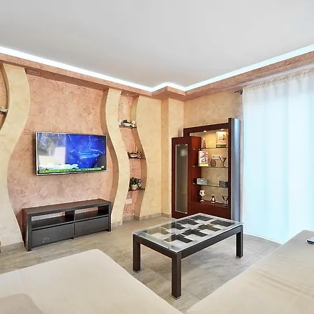 Luxury Amor Slatine