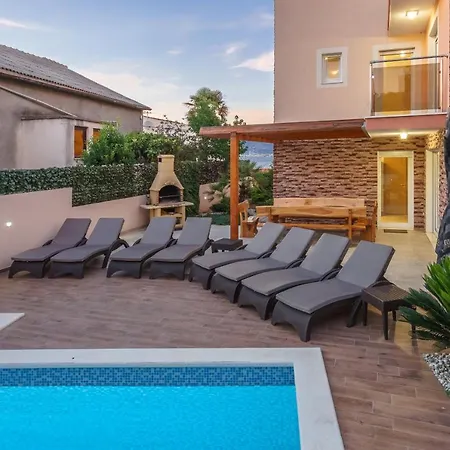 Luxury Amor Vila Slatine